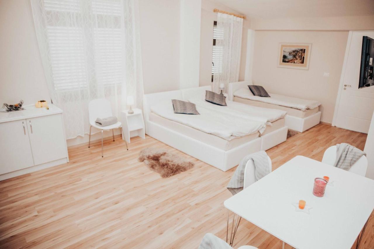 Shkodra Apartment With Amazing View In The City Center Exterior foto
